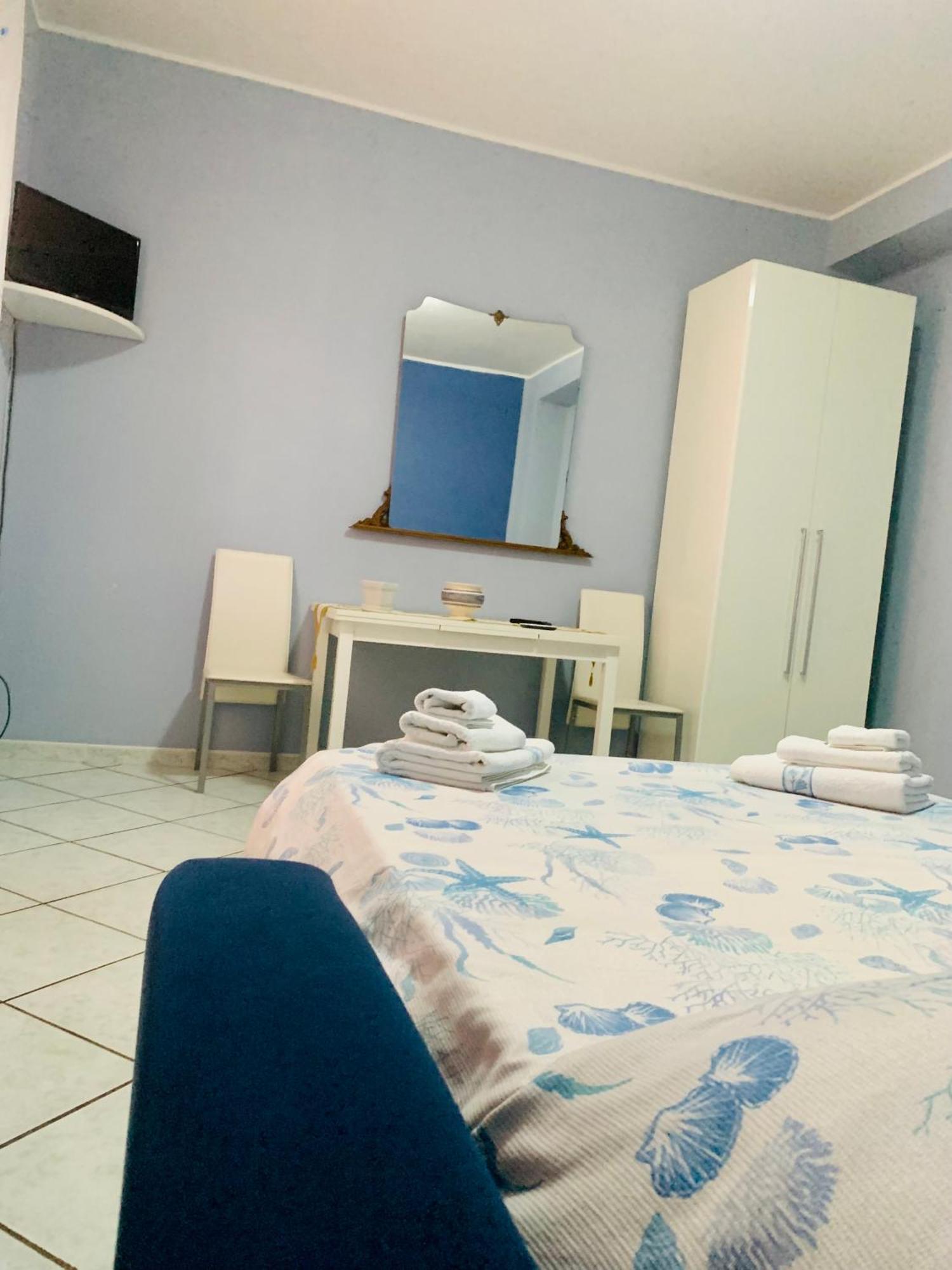Bed and Breakfast Il Geraneo Агрополи Экстерьер фото